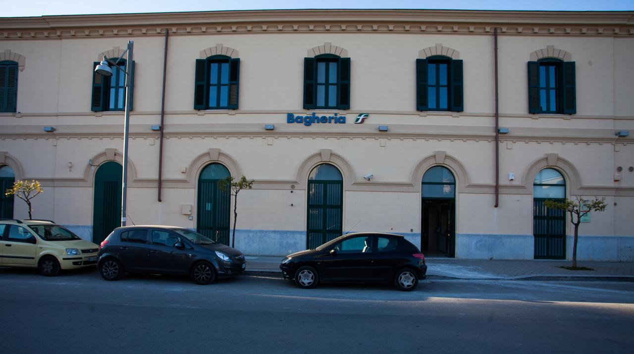 Le Stanze Del Capotreno Bed and Breakfast Bagheria Eksteriør billede