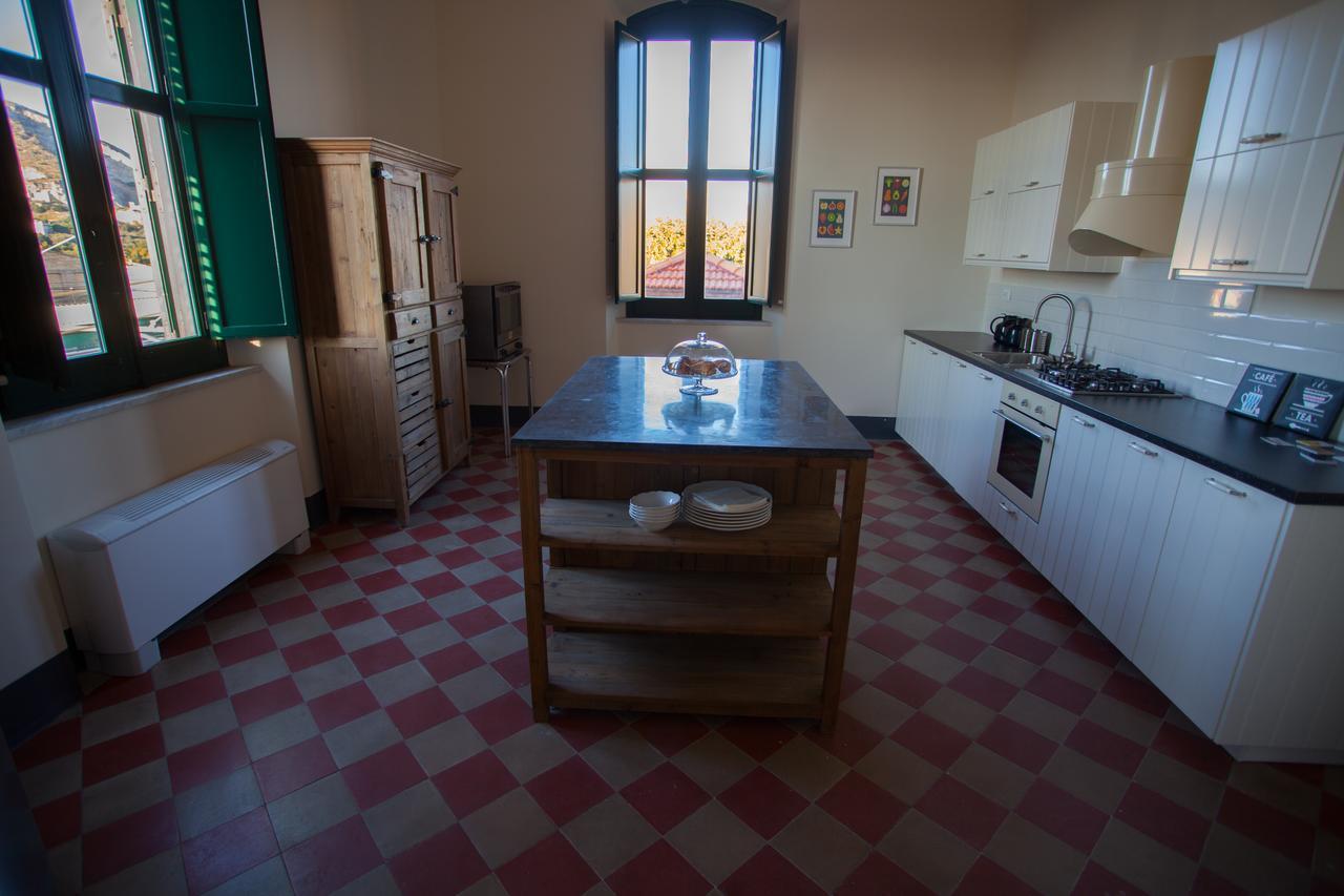 Le Stanze Del Capotreno Bed and Breakfast Bagheria Eksteriør billede